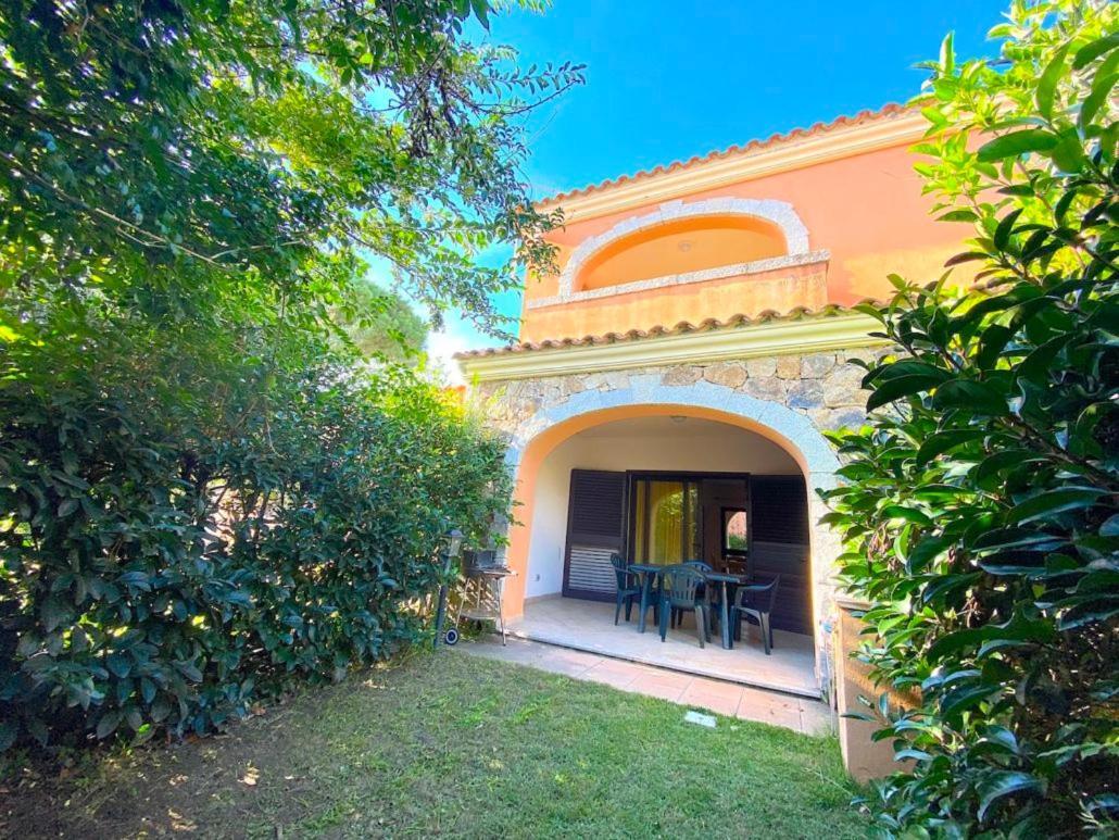 Residence Almusura San Teodoro  Exterior photo