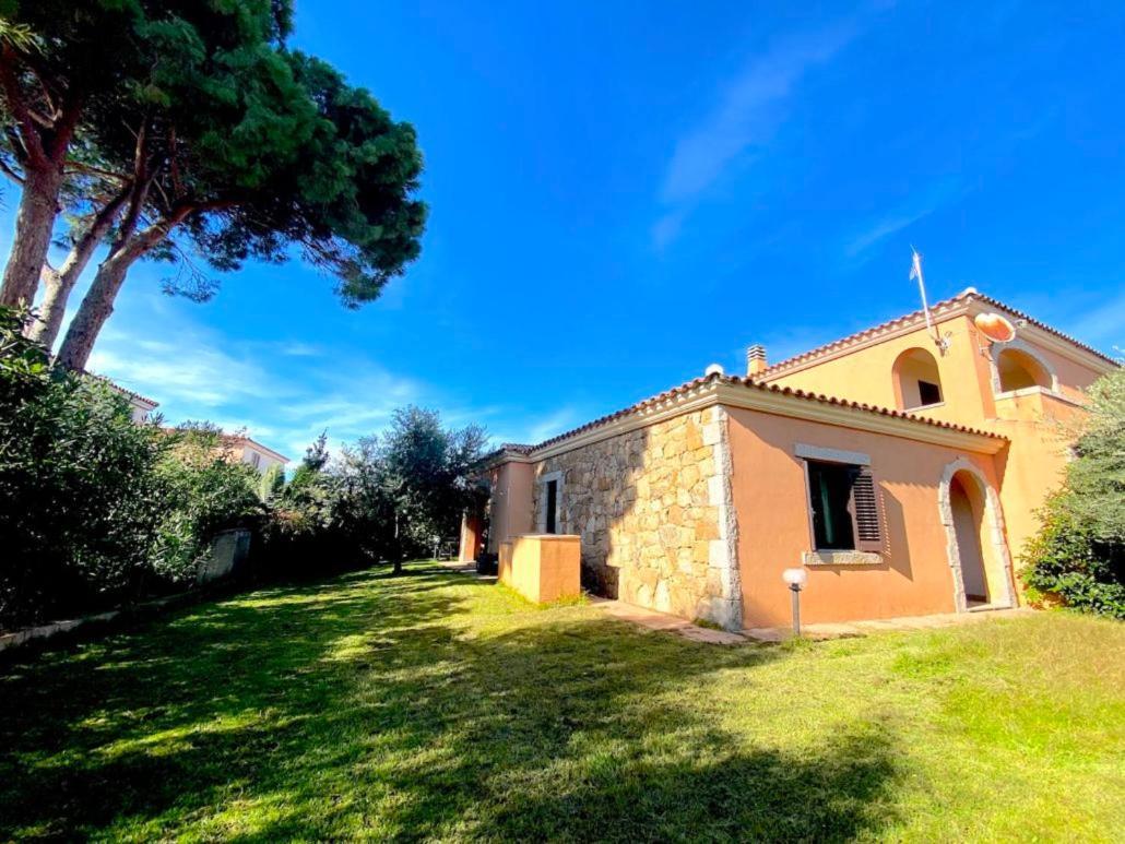 Residence Almusura San Teodoro  Exterior photo